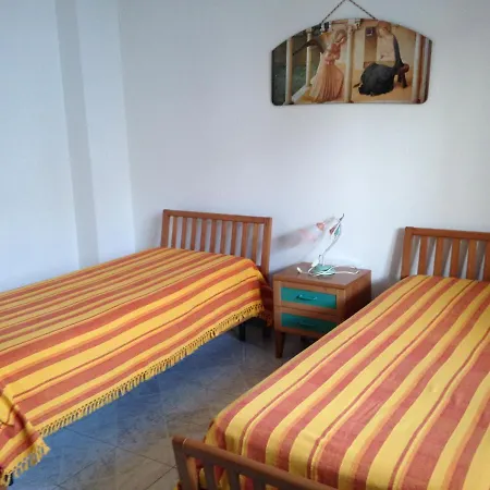 Casa Vacanza Da Salvatore Tatil Evi Surano